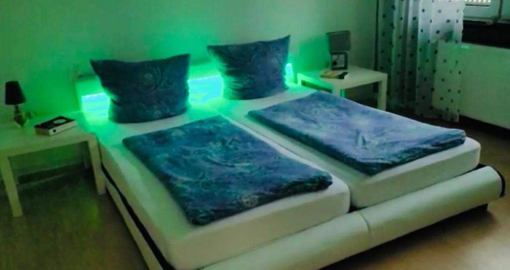 Appartment In Walldorf Mit Schlafzimmer, Kueche Und Bad エクステリア 写真